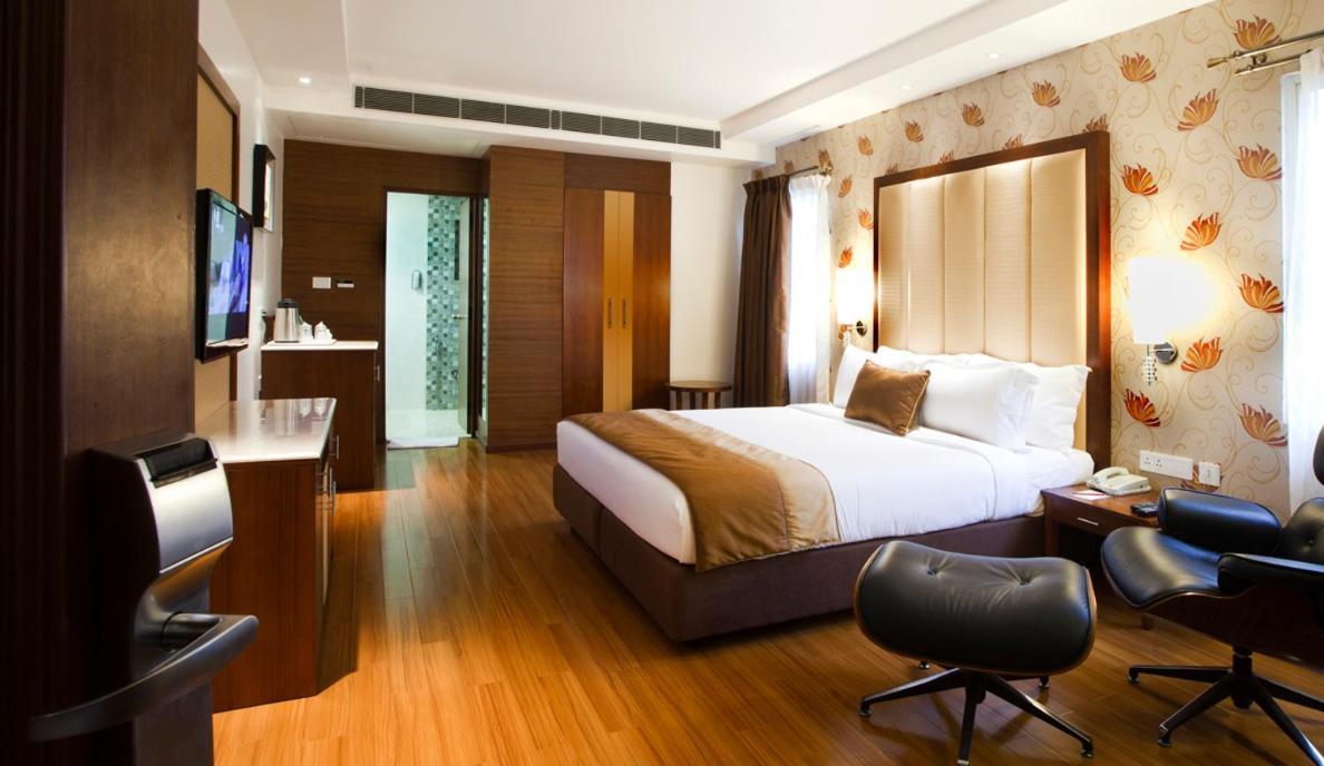 Hotel The The Grand Magrath Bangalore Exterior foto
