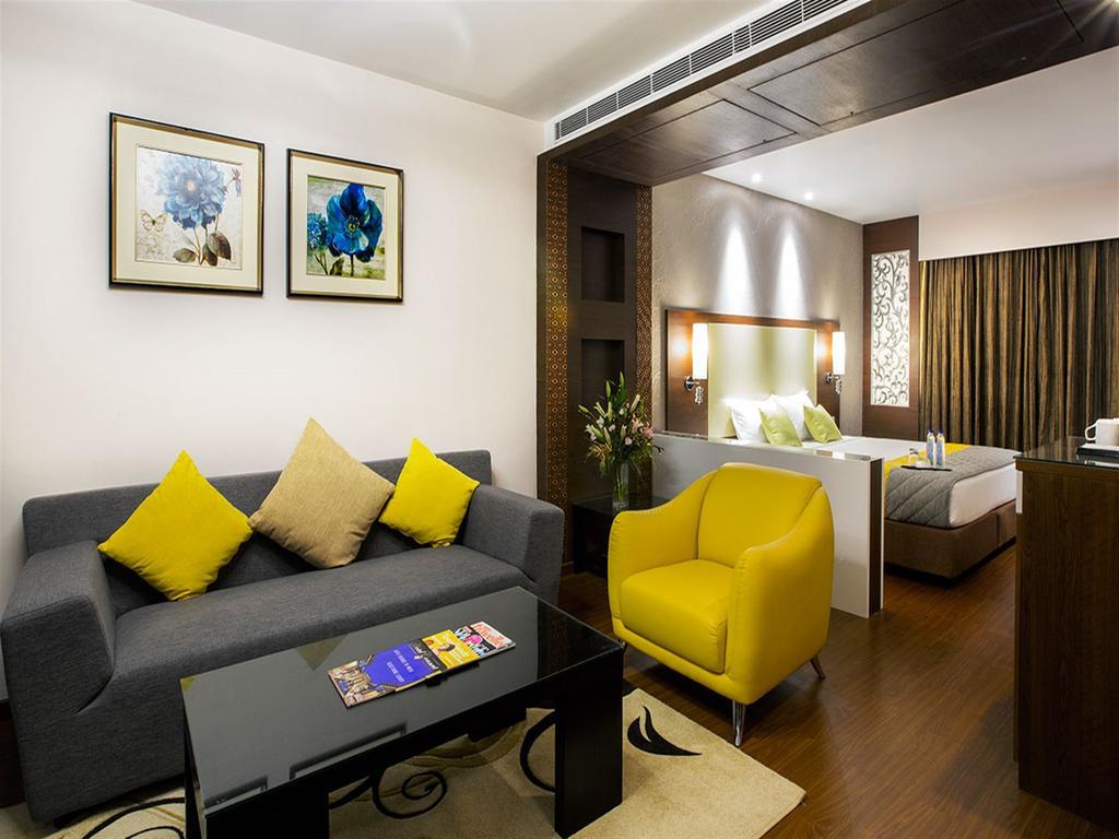 Hotel The The Grand Magrath Bangalore Exterior foto